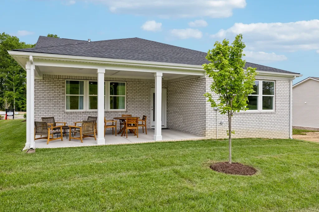 524 Stonehaus Crossing, E Antioch TN 37013