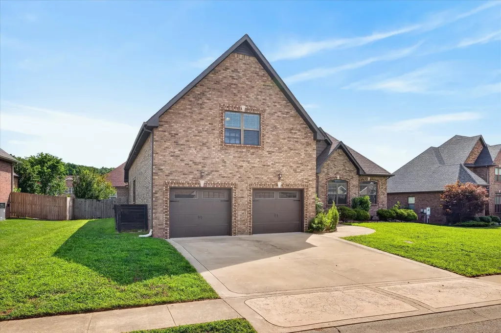 140 Summer Terrace Lane Clarksville TN 37040