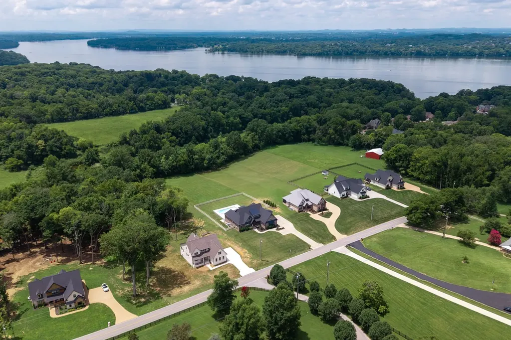 3255 Saundersville Ferry Road Mount Juliet TN 37122