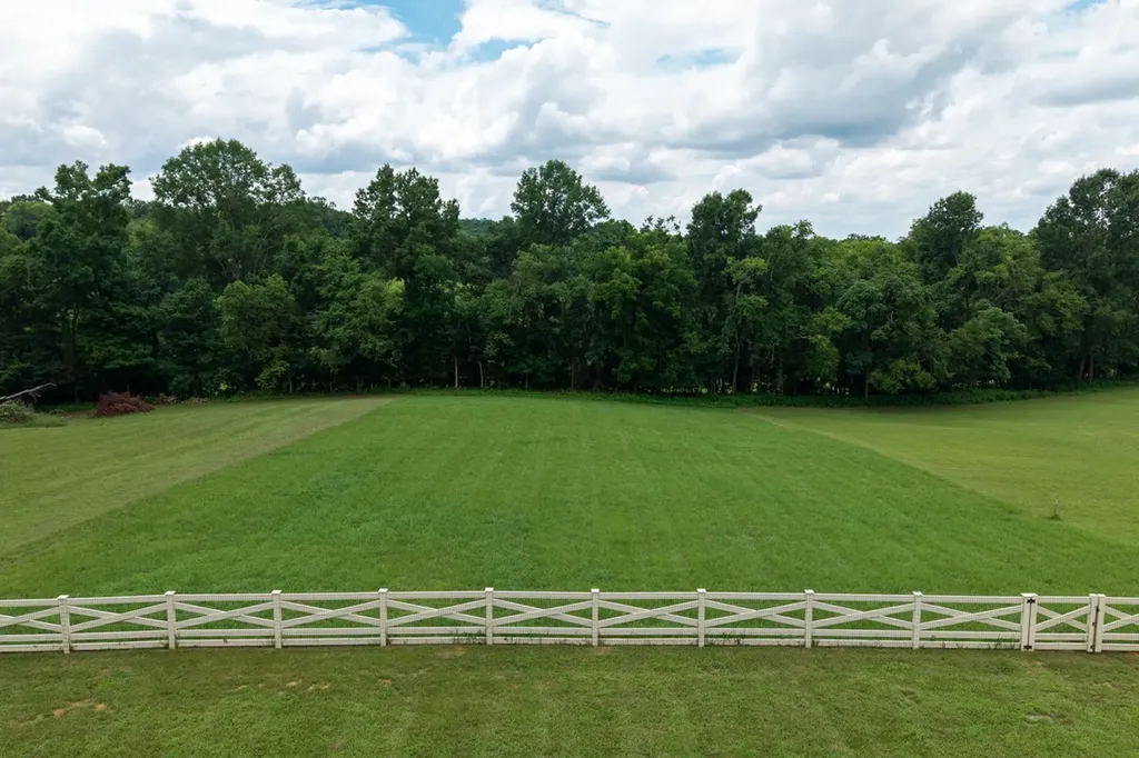 3255 Saundersville Ferry Road Mount Juliet TN 37122