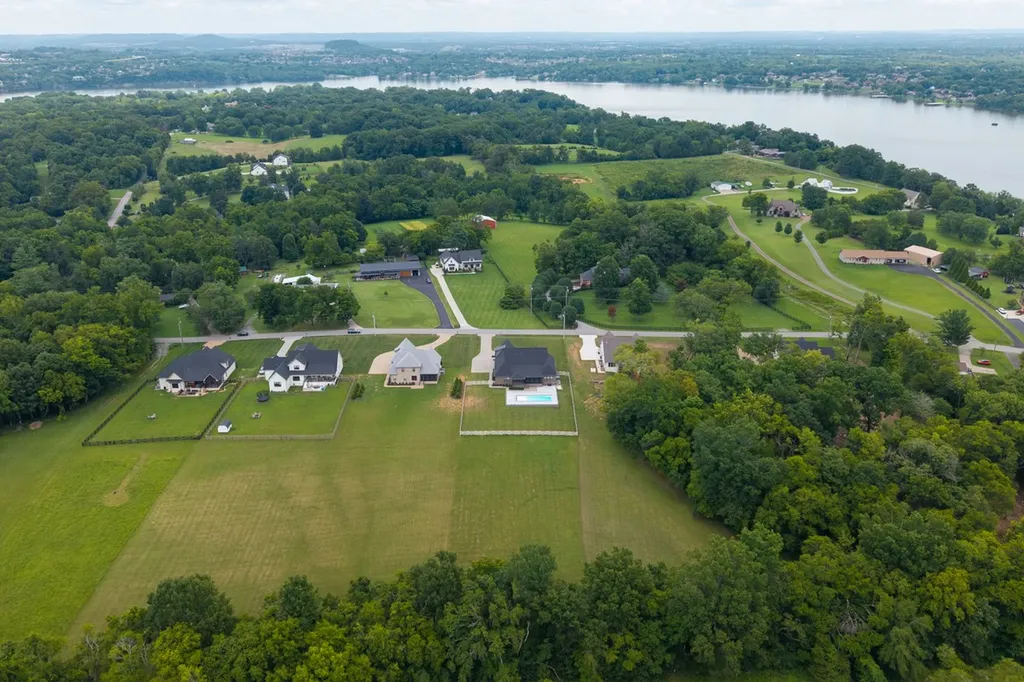 3255 Saundersville Ferry Road Mount Juliet TN 37122