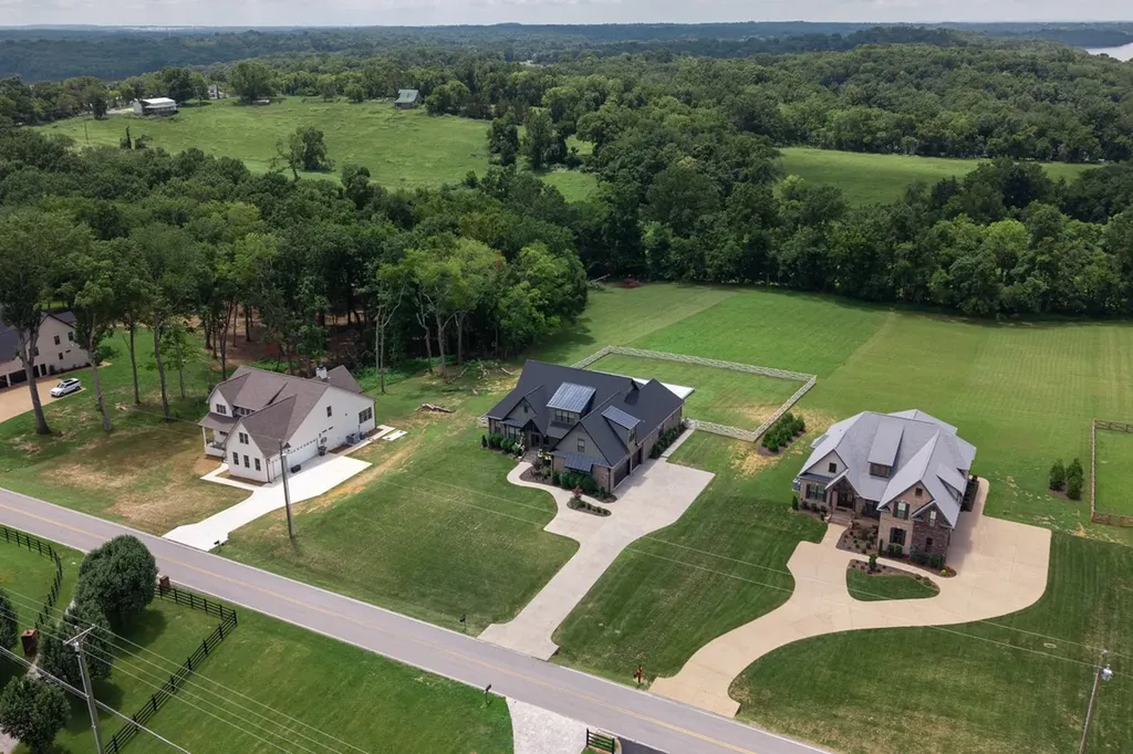 3255 Saundersville Ferry Road Mount Juliet TN 37122