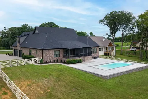 3255 Saundersville Ferry Road Mount Juliet TN 37122