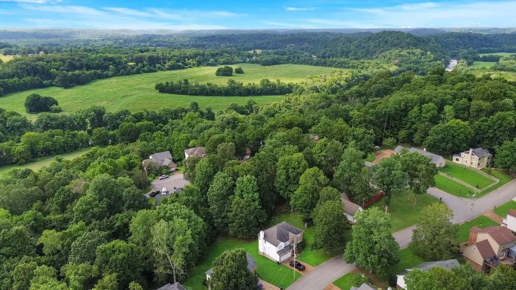 162 Overlook Court Kingston Springs TN 37082