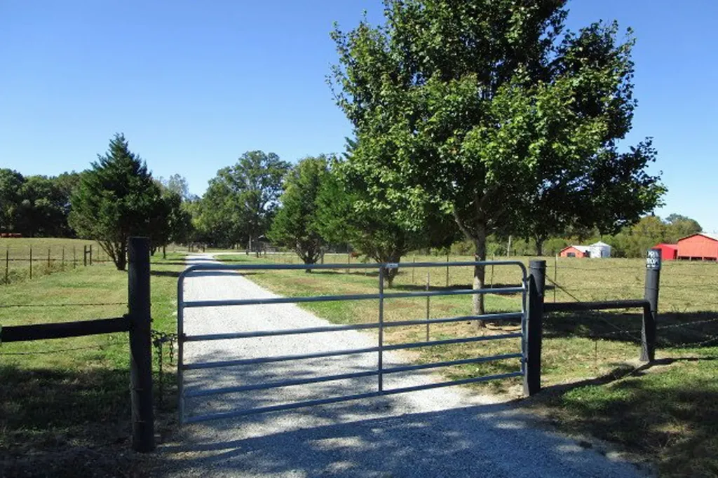 144 Mary Adams Road Franklin KY 42134