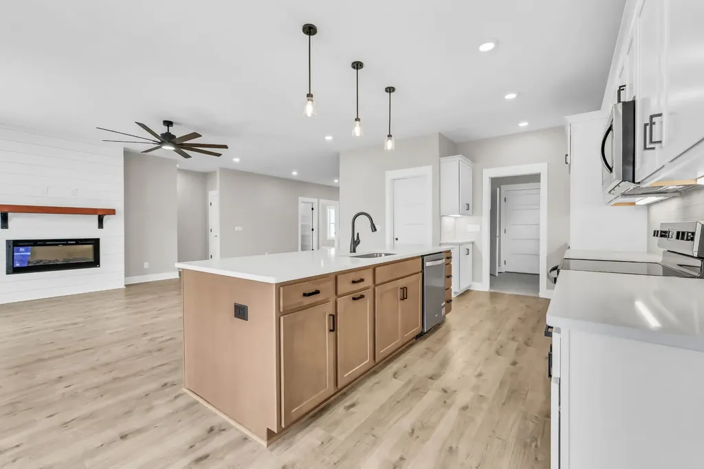 459 Spiderwort Drive Clarksville TN 37043