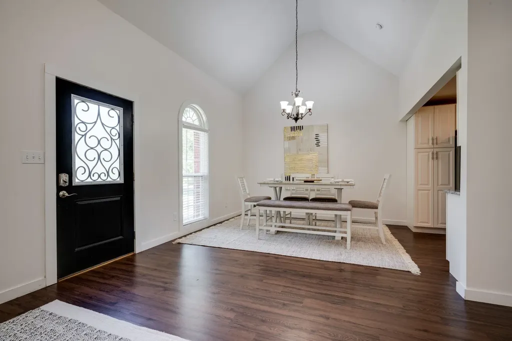 1033 Johnston Drive White Bluff TN 37187
