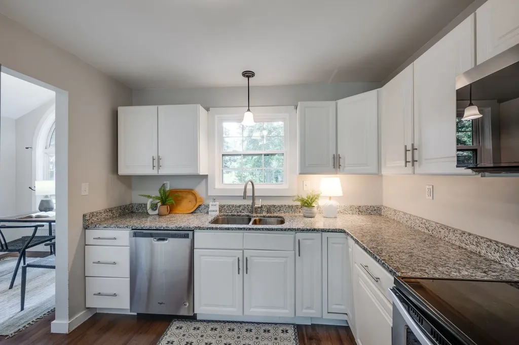 1033 Johnston Drive White Bluff TN 37187