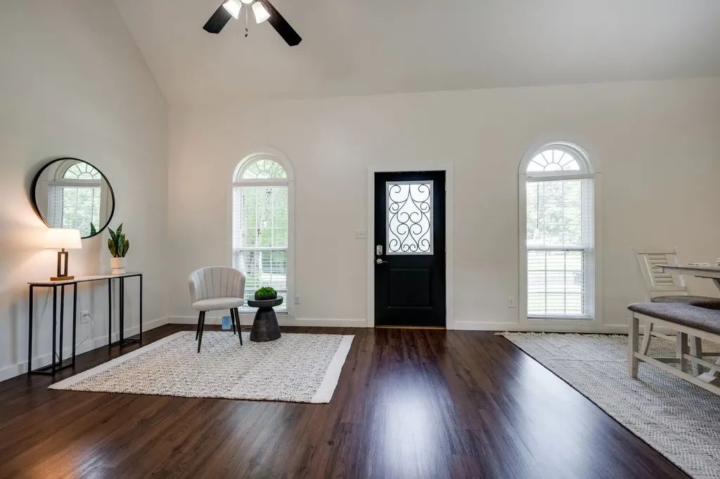 1033 Johnston Drive White Bluff TN 37187