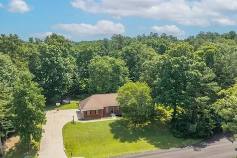 1033 Johnston Drive White Bluff TN 37187