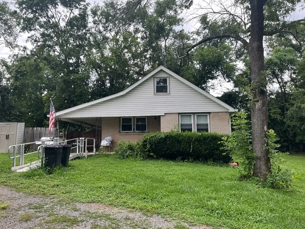 216 Walton Ferry Road Hendersonville TN 37075
