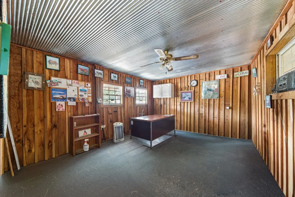 2141 Carpenter Bridge Road Columbia TN 38401