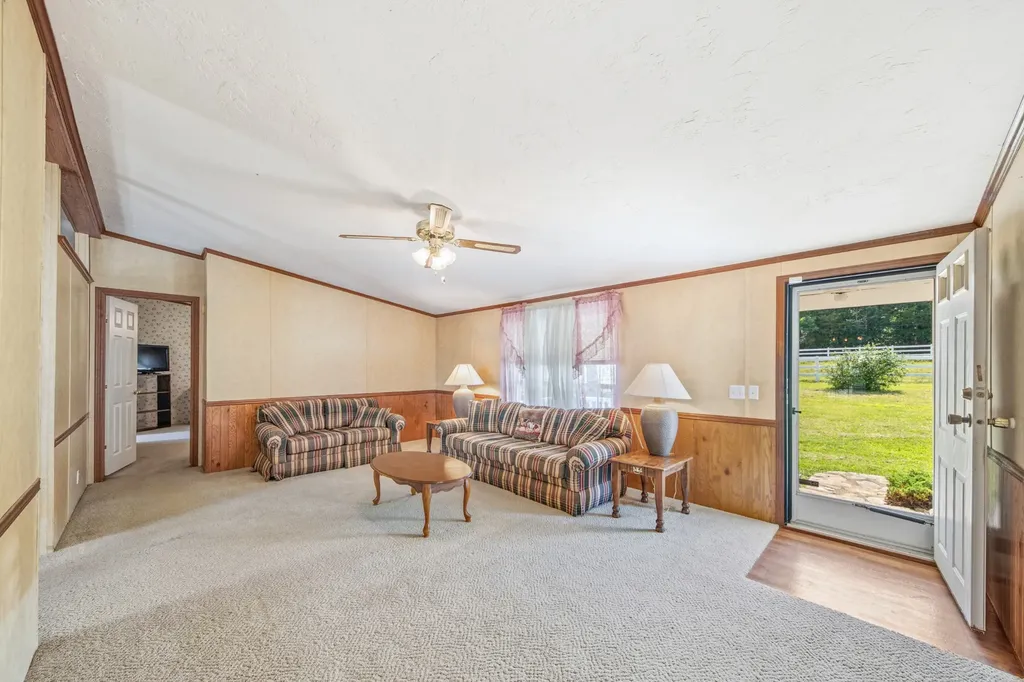 2141 Carpenter Bridge Road Columbia TN 38401
