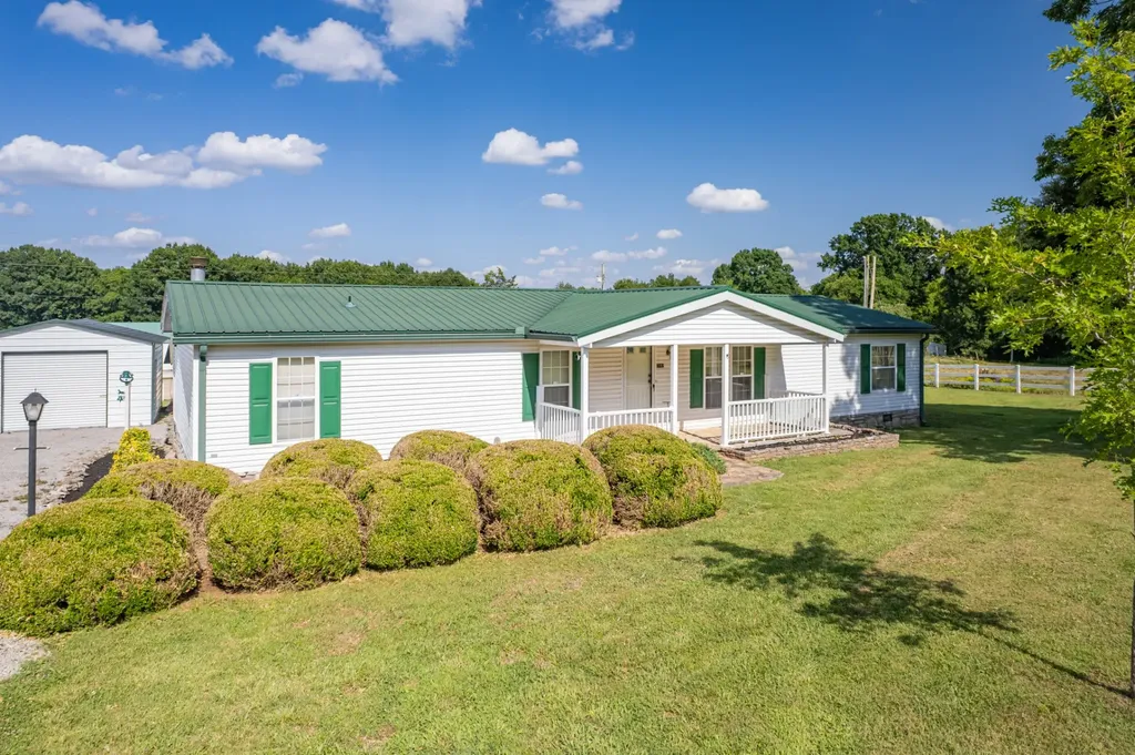 2141 Carpenter Bridge Road Columbia TN 38401