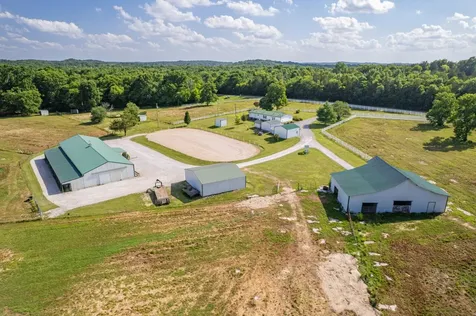2141 Carpenter Bridge Road Columbia TN 38401