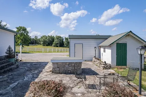 2141 Carpenter Bridge Road Columbia TN 38401