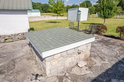 2141 Carpenter Bridge Road Columbia TN 38401