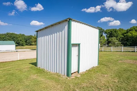 2141 Carpenter Bridge Road Columbia TN 38401