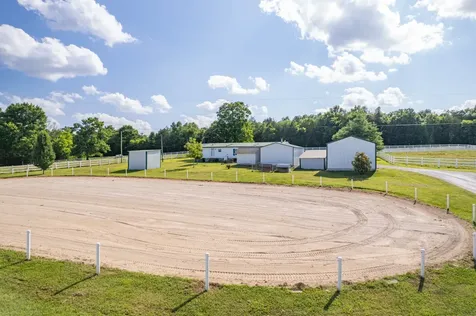2141 Carpenter Bridge Road Columbia TN 38401