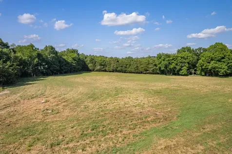 2141 Carpenter Bridge Road Columbia TN 38401