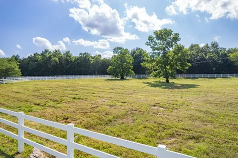 2141 Carpenter Bridge Road Columbia TN 38401