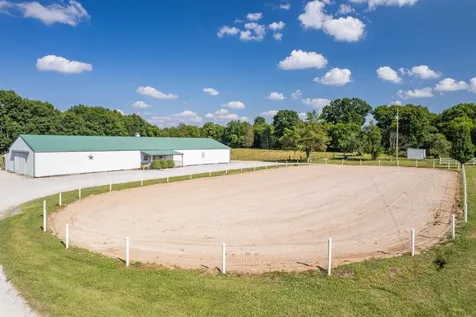 2141 Carpenter Bridge Road Columbia TN 38401