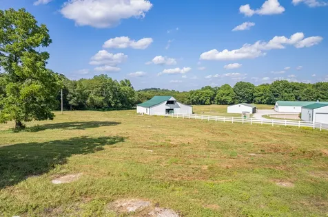 2141 Carpenter Bridge Road Columbia TN 38401