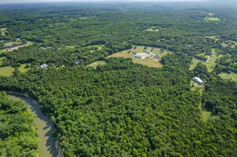 2141 Carpenter Bridge Road Columbia TN 38401