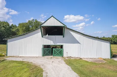 2141 Carpenter Bridge Road Columbia TN 38401