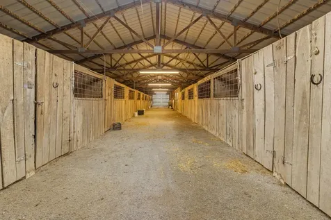 2141 Carpenter Bridge Road Columbia TN 38401
