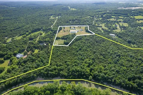 2141 Carpenter Bridge Road Columbia TN 38401