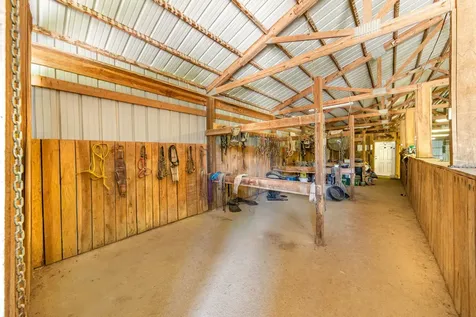 2141 Carpenter Bridge Road Columbia TN 38401
