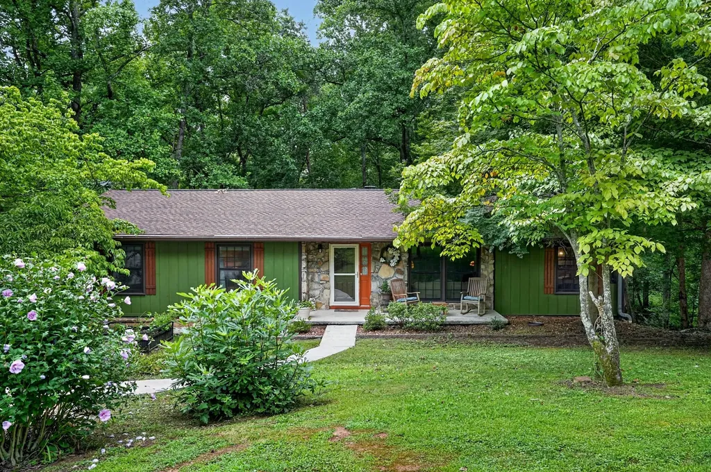 1545 Little John Lane Cookeville TN 38501