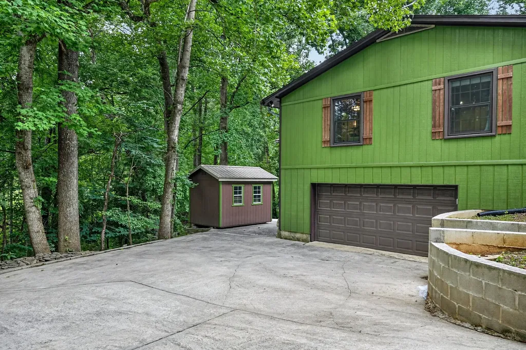 1545 Little John Lane Cookeville TN 38501