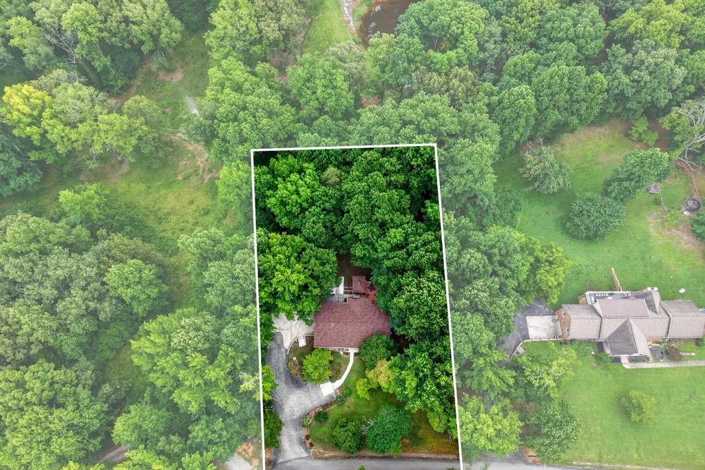 1545 Little John Lane Cookeville TN 38501