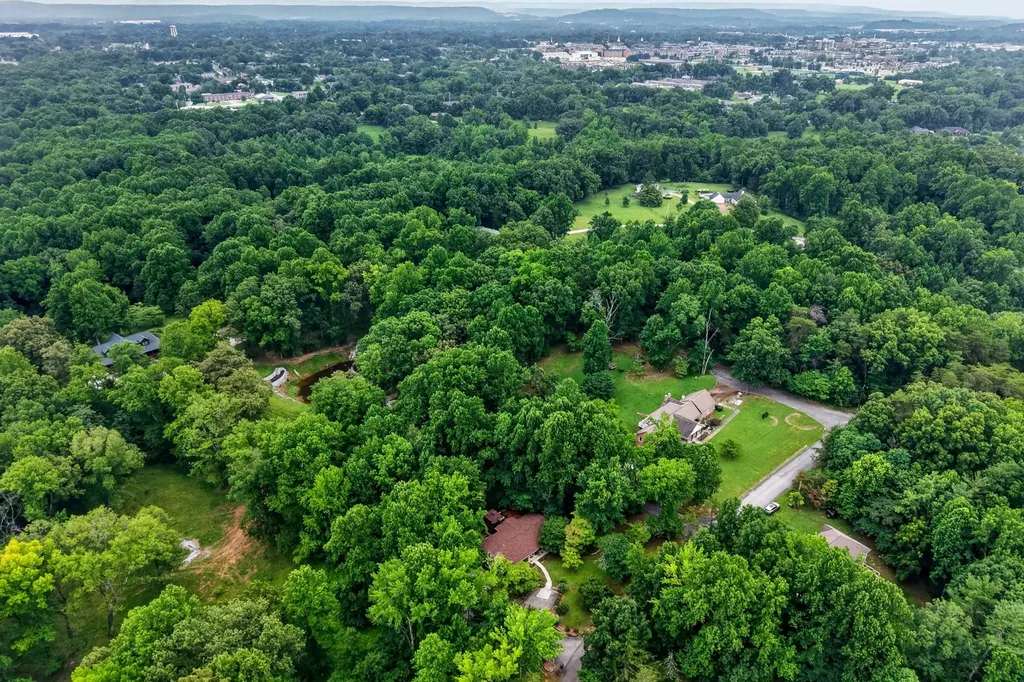1545 Little John Lane Cookeville TN 38501
