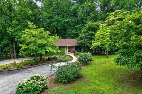 1545 Little John Lane Cookeville TN 38501
