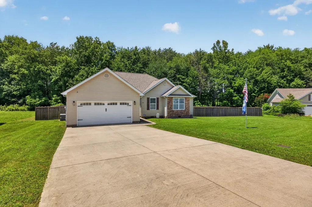 261 Derby Lane Sparta TN 38583