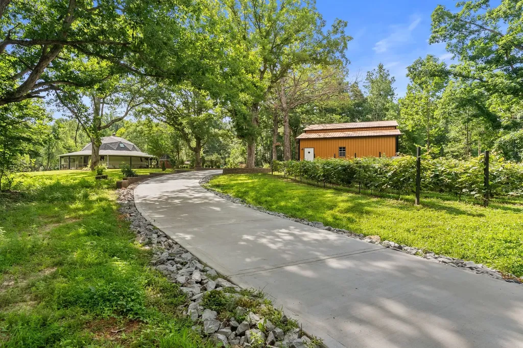 7362 Walker Road Fairview TN 37062