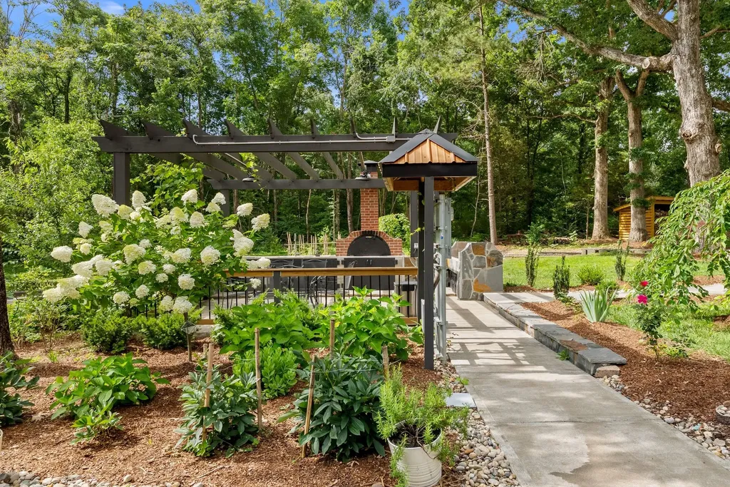 7362 Walker Road Fairview TN 37062