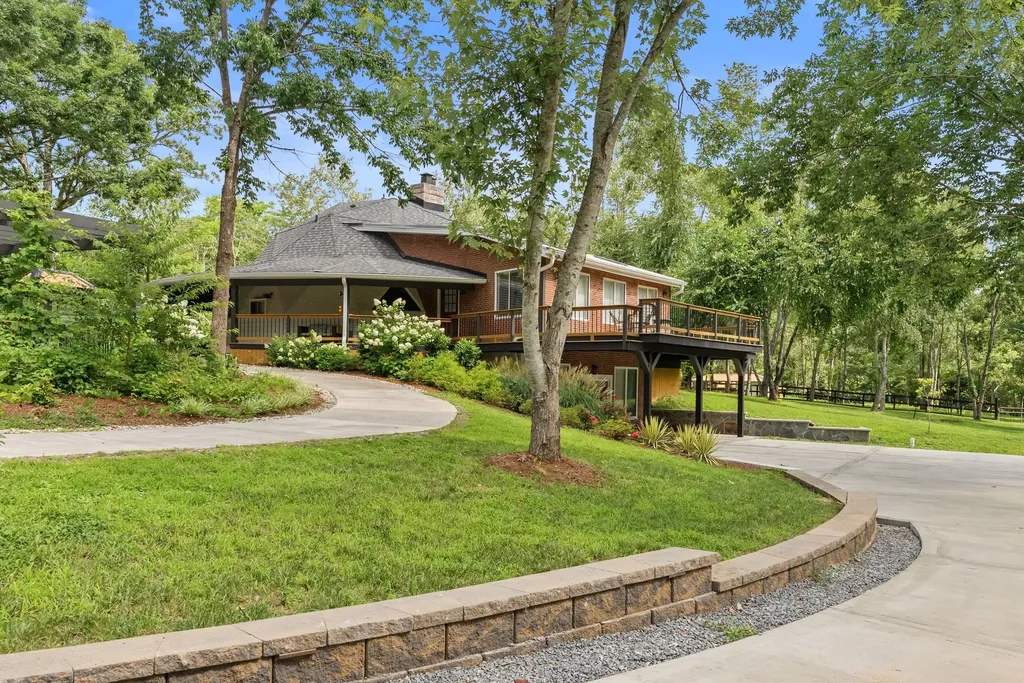 7362 Walker Road Fairview TN 37062