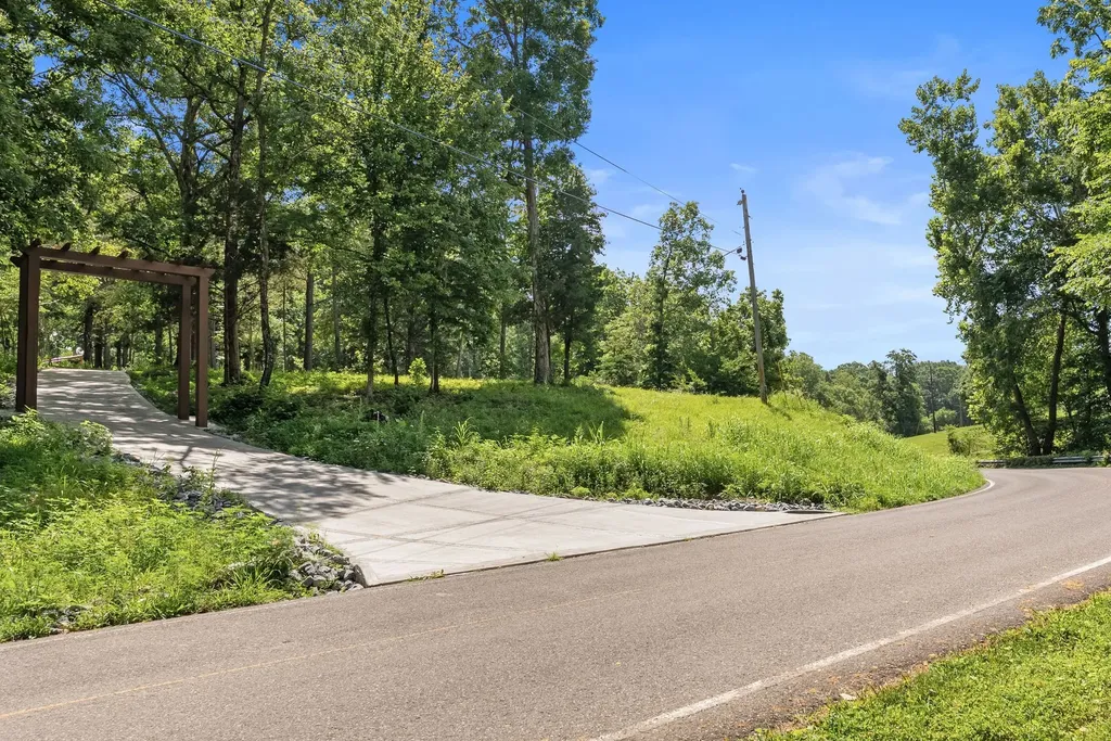 7362 Walker Road Fairview TN 37062