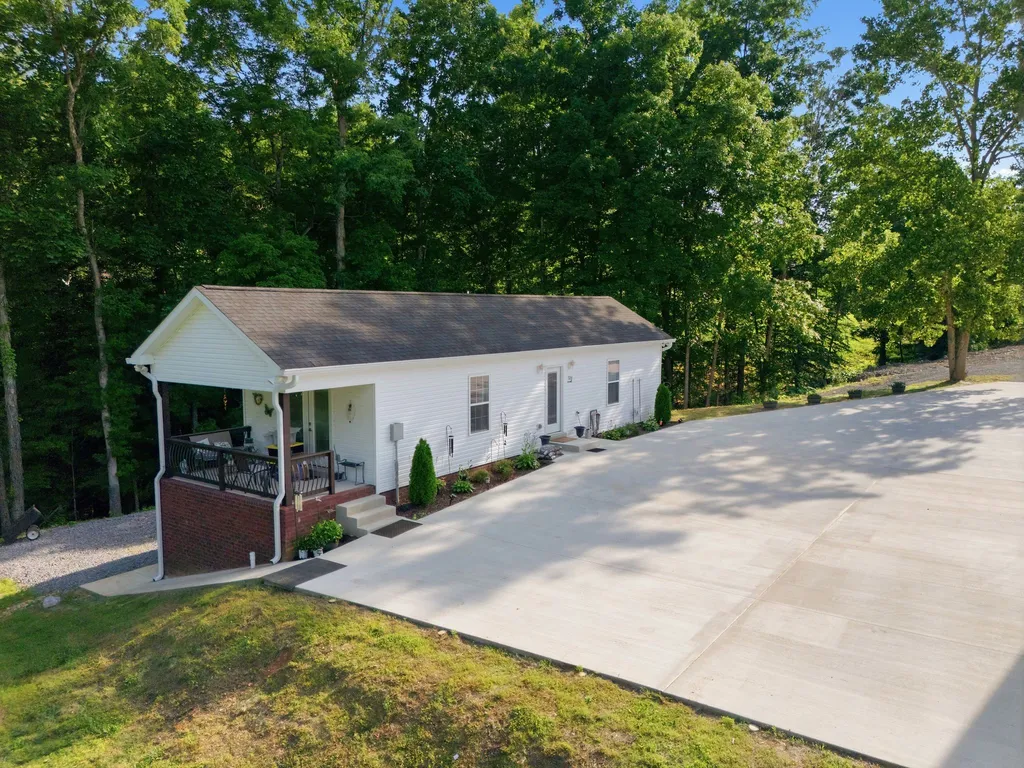 1194 Marvel Road Ashland City TN 37015