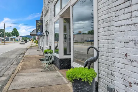 108 Cumberland St, E Cowan TN 37318