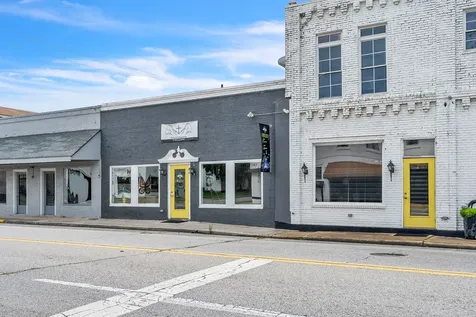 108 Cumberland St, E Cowan TN 37318