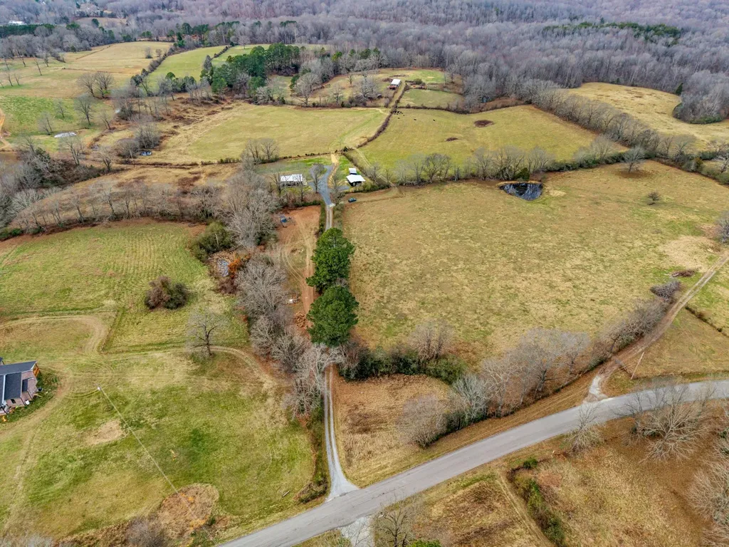 7159 Ccc Road Fairview TN 37062