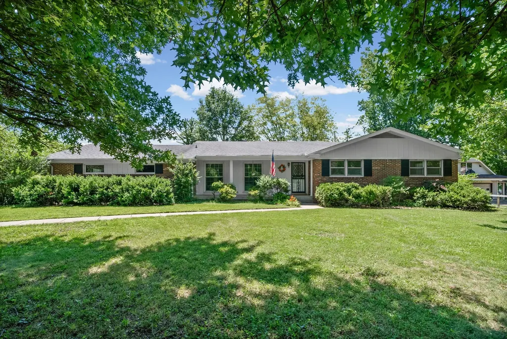 1306 Southern Parkway Clarksville TN 37040