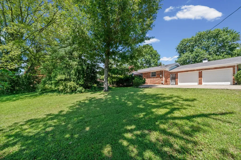1306 Southern Parkway Clarksville TN 37040