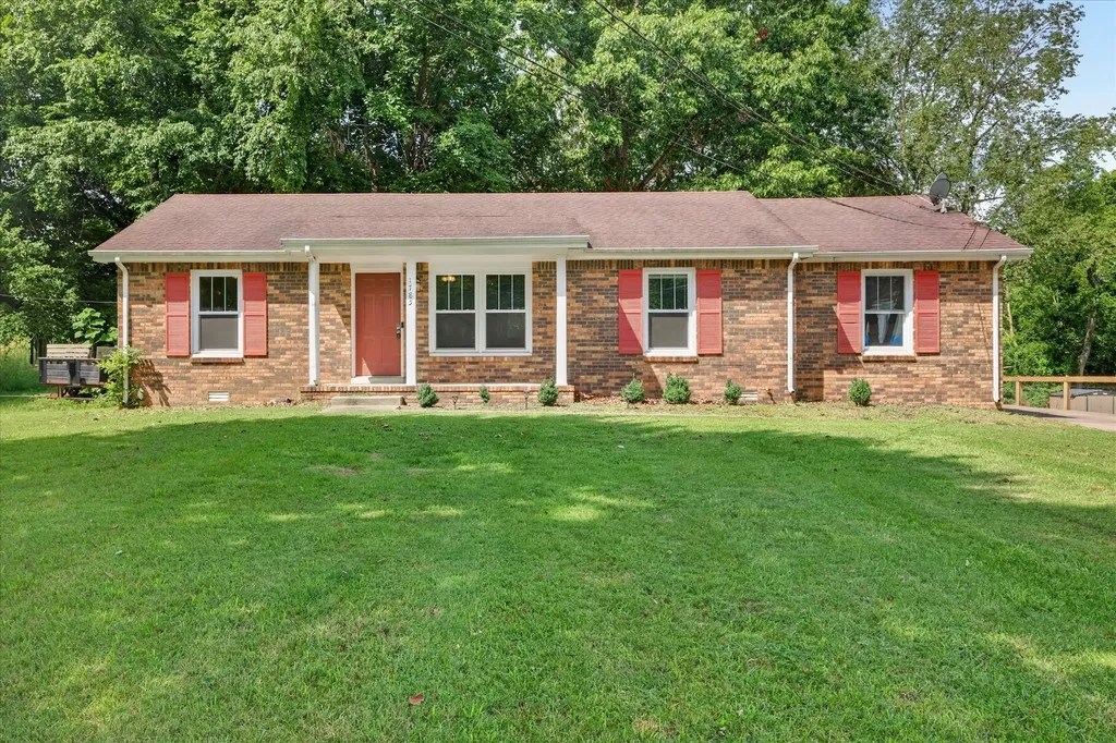 1785 Broadripple Drive Clarksville TN 37042
