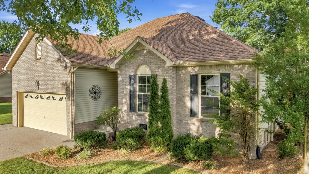 3025 Frontier Lane Goodlettsville TN 37072
